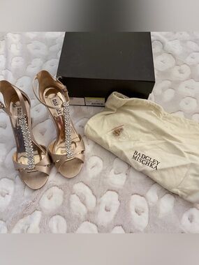 Badgley Mischka Gold T-Strap Crystal Embellished Open-Toe Heels